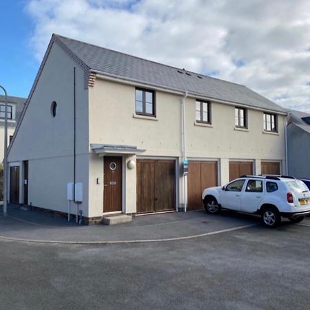 Burry Port Harbour Apartment Bagian luar foto