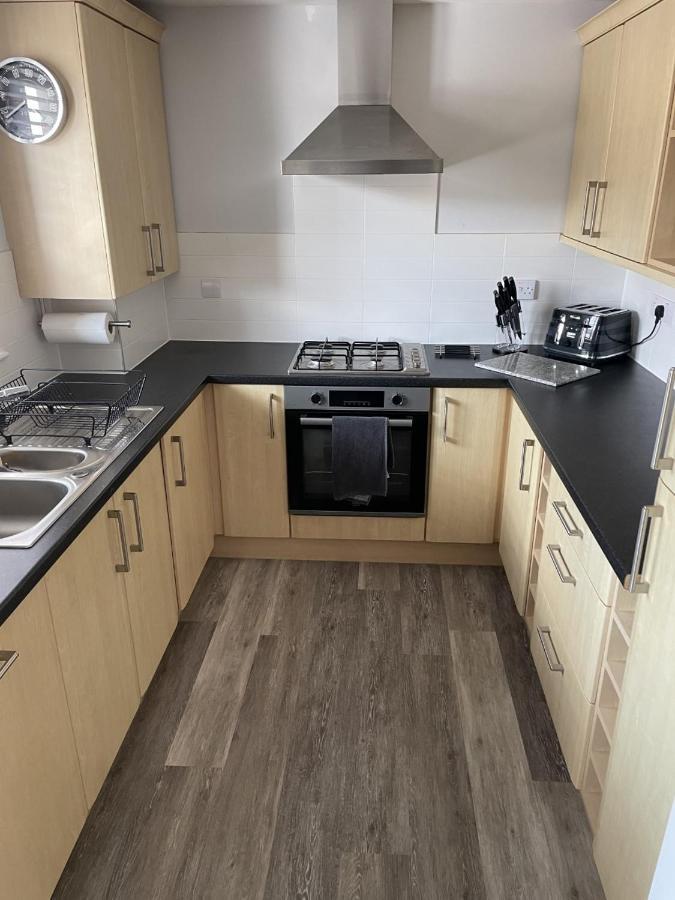 Burry Port Harbour Apartment Bagian luar foto