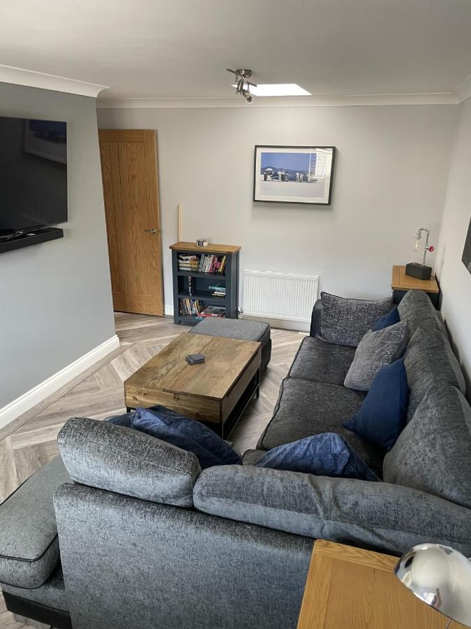 Burry Port Harbour Apartment Bagian luar foto