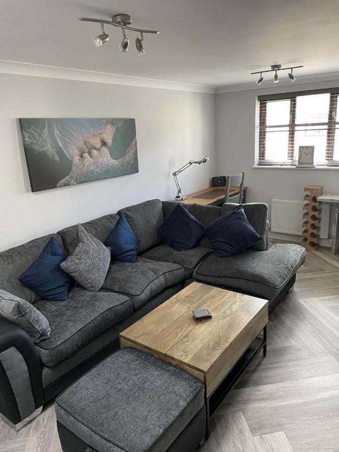 Burry Port Harbour Apartment Bagian luar foto